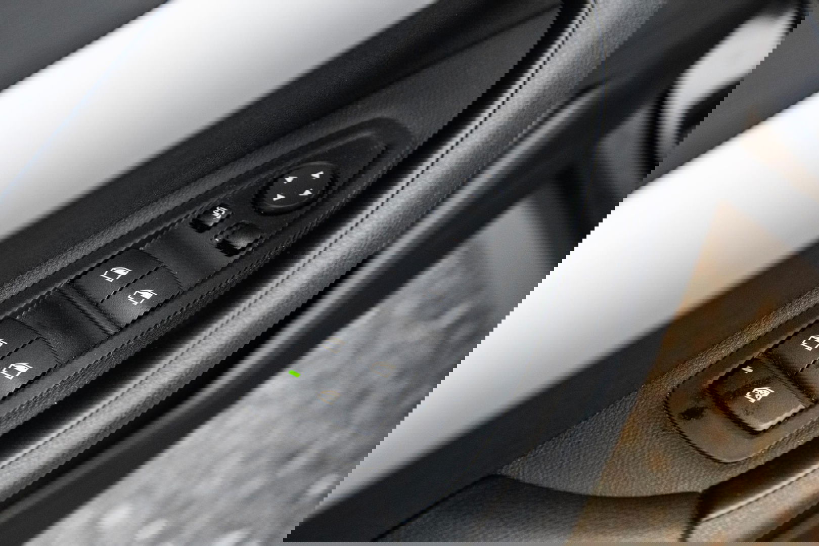 BMW X1 xDrive25e Executive CAMERA / CARPLAY / AUTOMAAT / LEDER / LED / CRUISE CONTROLE / STOELVERWARMING