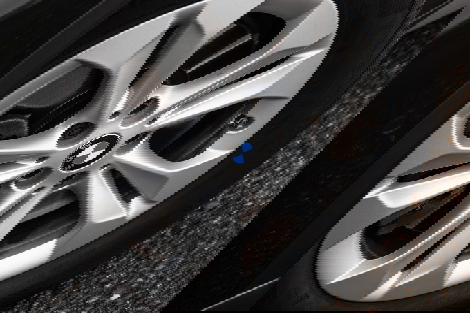 BMW X1 xDrive25e Executive CAMERA / CARPLAY / AUTOMAAT / LEDER / LED / CRUISE CONTROLE / STOELVERWARMING