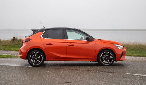 Opel Corsa 1.2 Turbo AUTOMAAT / CARPLAY / CAMERA / DEALER AUTO