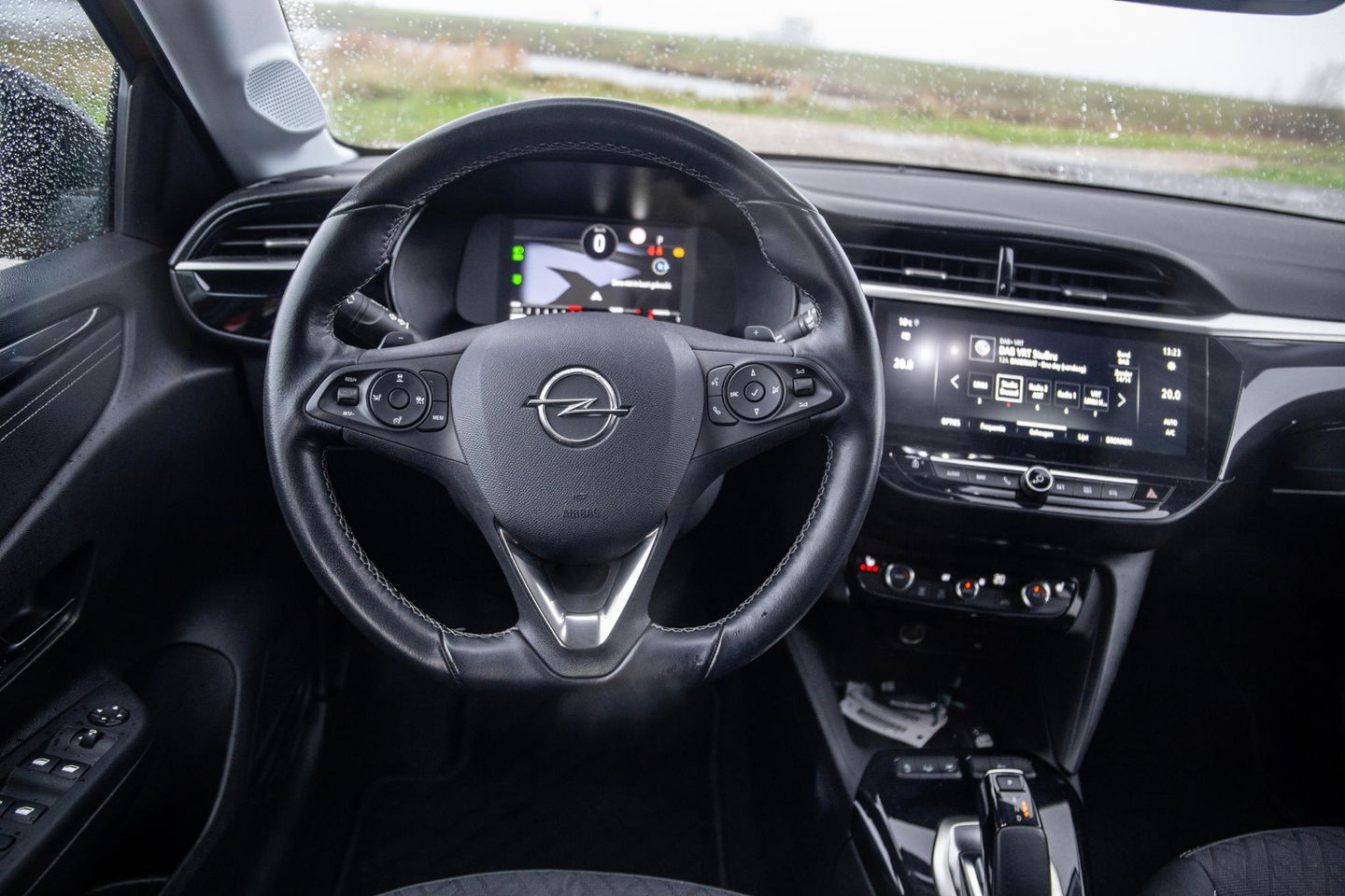 Opel Corsa 1.2 Turbo AUTOMAAT / CARPLAY / CAMERA / DEALER AUTO