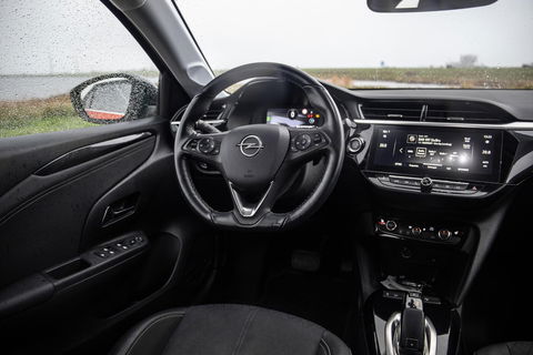 Opel Corsa 1.2 Turbo AUTOMAAT / CARPLAY / CAMERA / DEALER AUTO