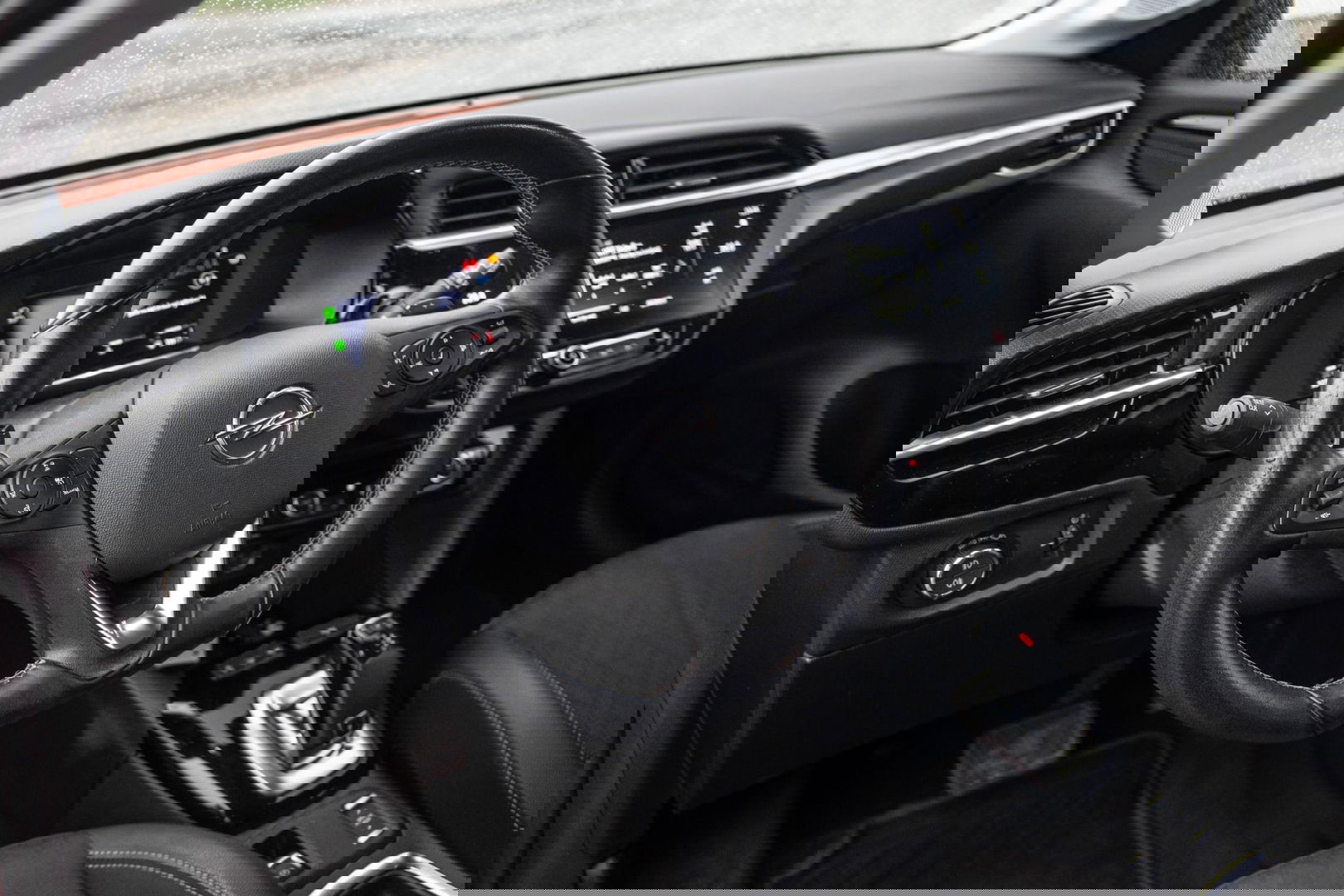 Opel Corsa 1.2 Turbo AUTOMAAT / CARPLAY / CAMERA / DEALER AUTO