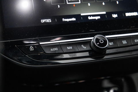 Opel Corsa 1.2 Turbo AUTOMAAT / CARPLAY / CAMERA / DEALER AUTO