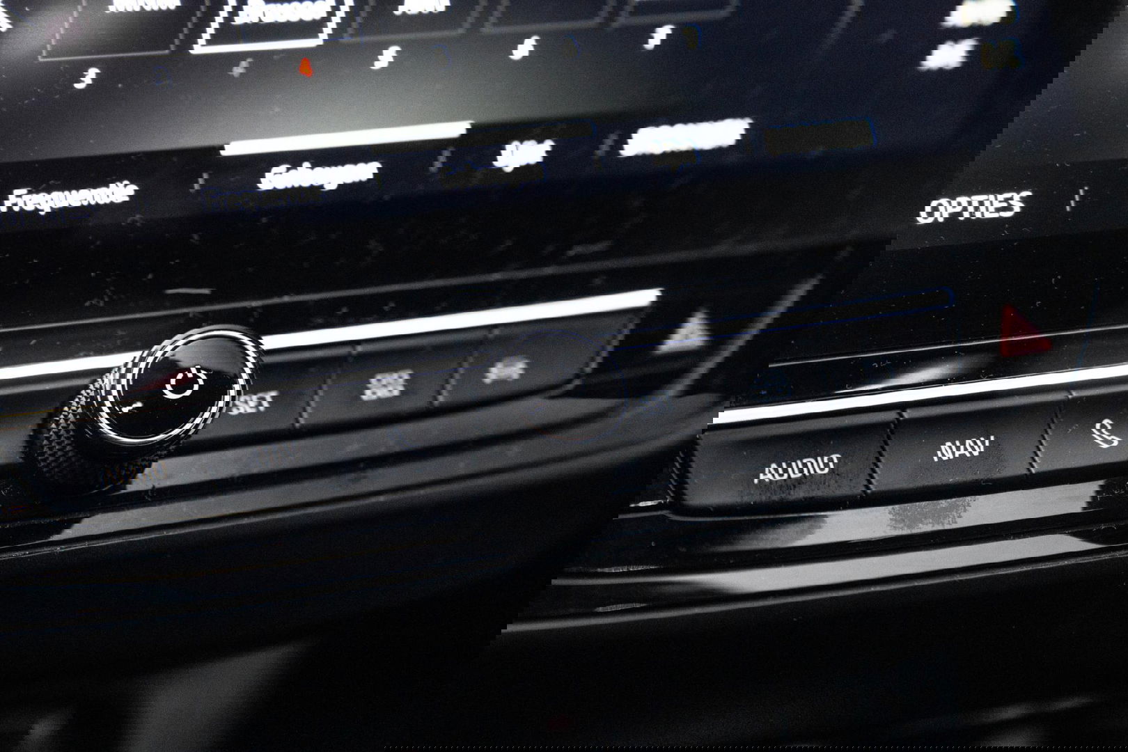 Opel Corsa 1.2 Turbo AUTOMAAT / CARPLAY / CAMERA / DEALER AUTO