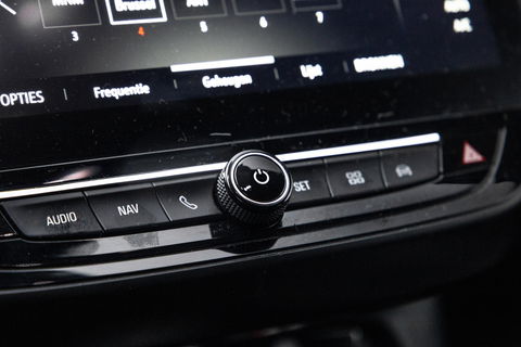 Opel Corsa 1.2 Turbo AUTOMAAT / CARPLAY / CAMERA / DEALER AUTO