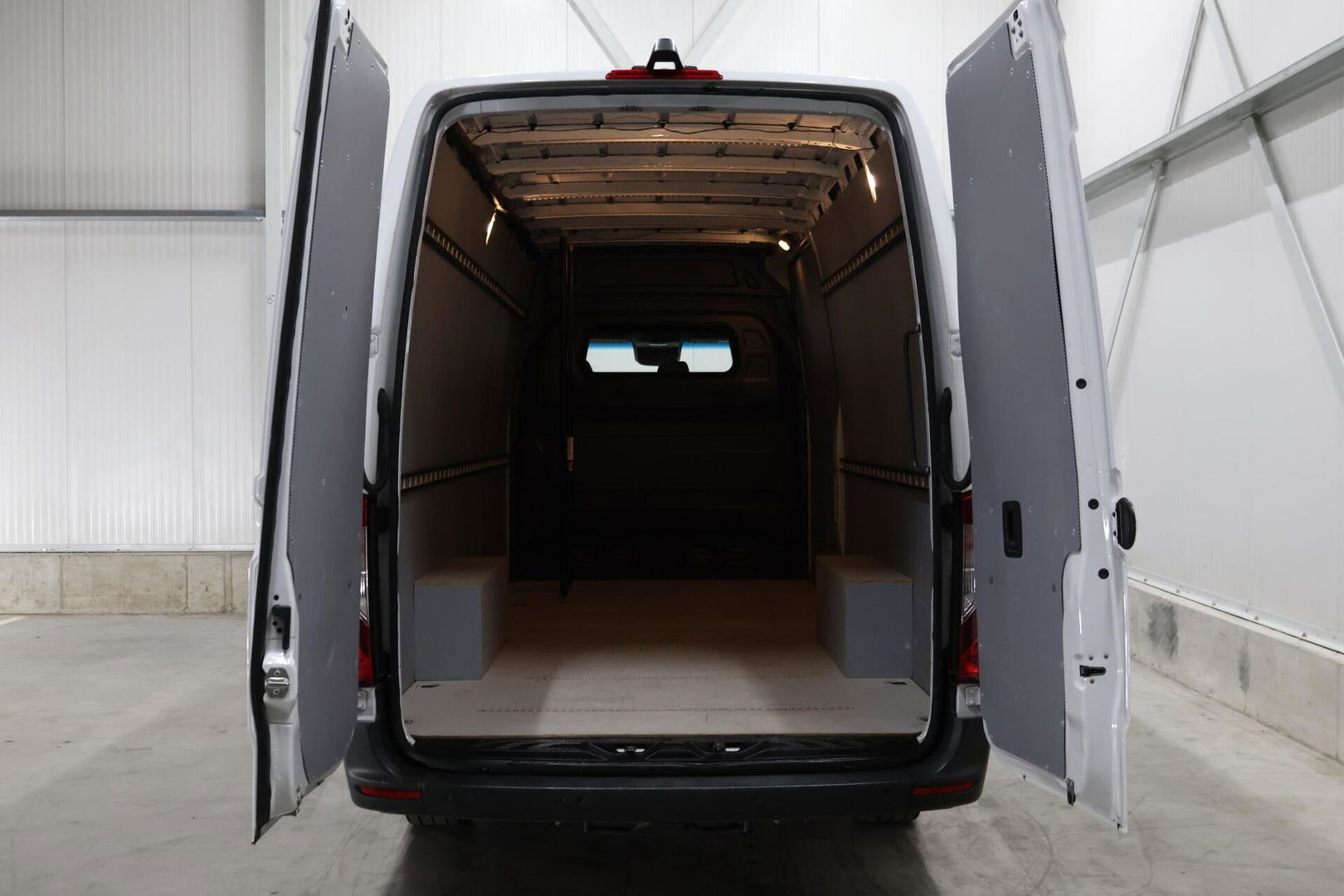 Mercedes-Benz Sprinter bestel 319 1.9 CDI L3H2 RWD