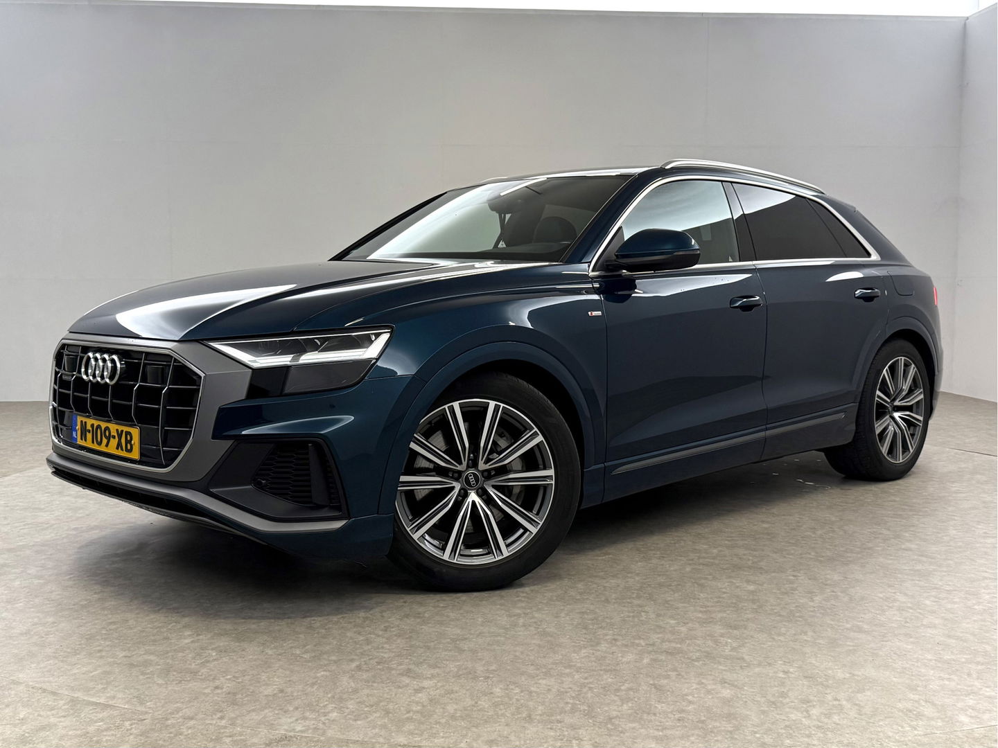 Audi Q8 55 TFSI e Quattro 422PK S-Line | SOH 91% | Virtual | Sfeer | Camera | Stoel/Stuur verw. | Adap. Cruise | Trekh. | Carplay | Keyless | NAP