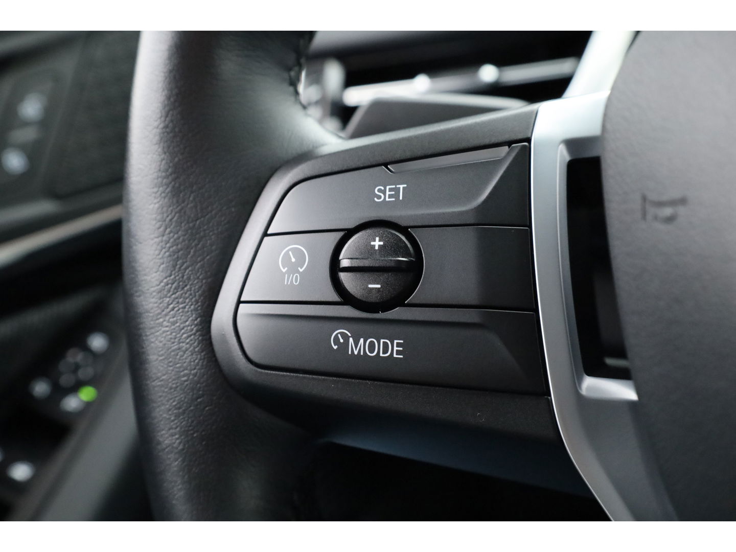 BMW 2 Serie Active Tourer 220i | Navi | Camera | Stoelverw. | Apple CarPlay | Cruise | 17''