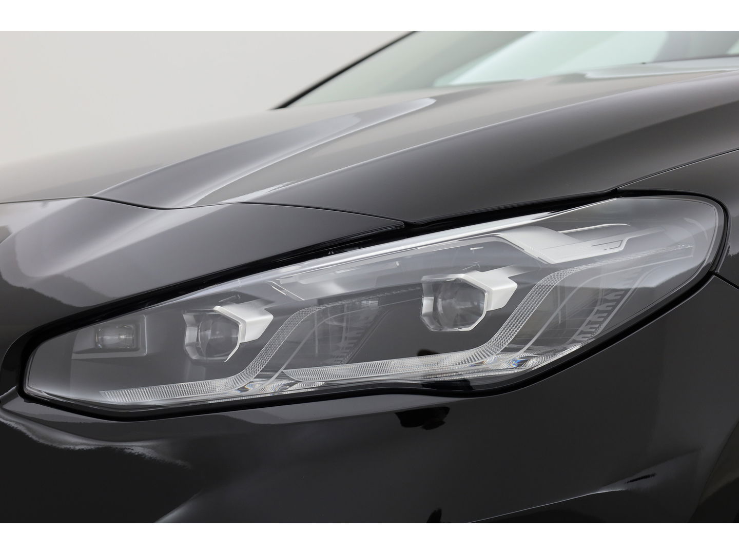 BMW 2 Serie Active Tourer 220i | Navi | Camera | Stoelverw. | Apple CarPlay | Cruise | 17''