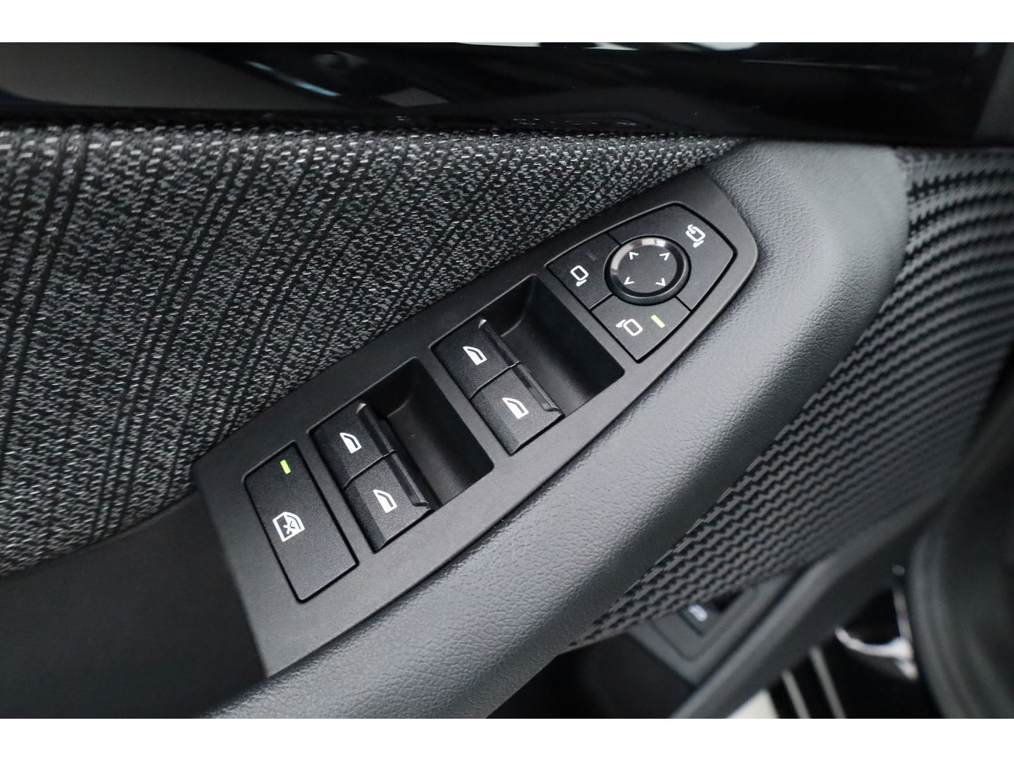 BMW 2 Serie Active Tourer 220i | Navi | Camera | Stoelverw. | Apple CarPlay | Cruise | 17''