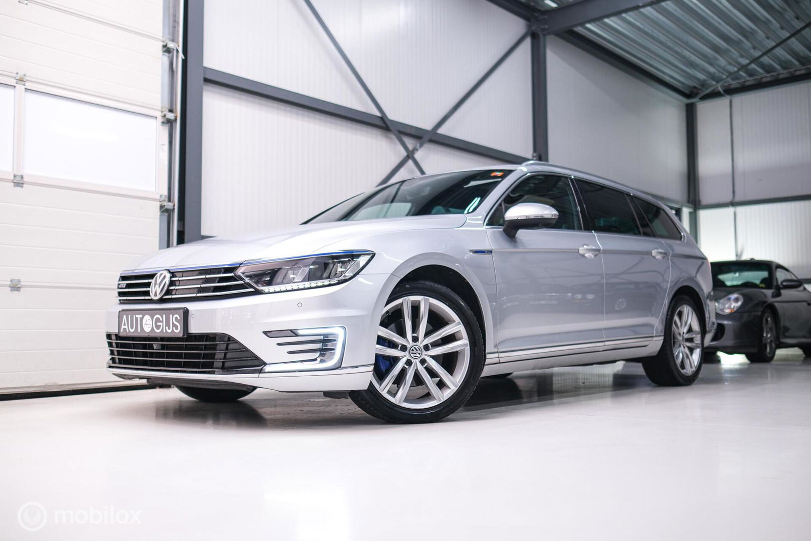 Volkswagen Passat Variant 1.4 TSI GTE Highline | Virtual cockpit | Panoramadak | Trekhaak | Leder | Dynaudio | NL auto NAP | rijklaarprijs |