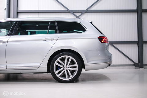 Volkswagen Passat Variant 1.4 TSI GTE Highline | Virtual cockpit | Panoramadak | Trekhaak | Leder | Dynaudio | NL auto NAP | rijklaarprijs |