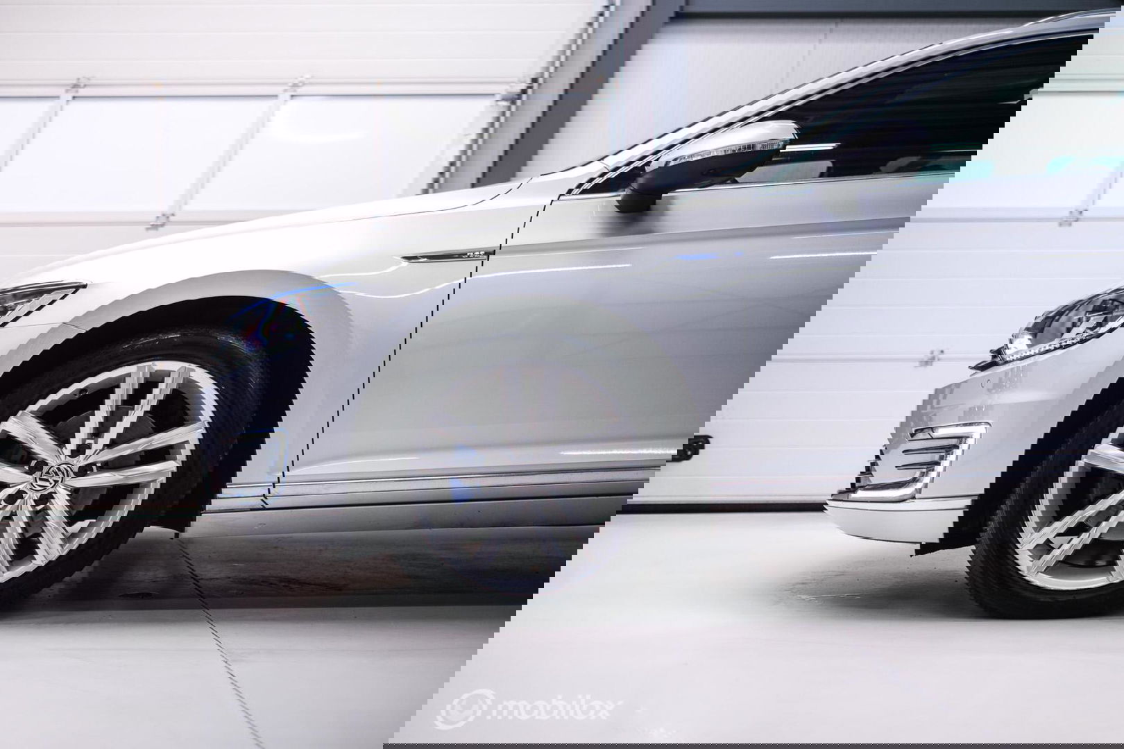 Volkswagen Passat Variant 1.4 TSI GTE Highline | Virtual cockpit | Panoramadak | Trekhaak | Leder | Dynaudio | NL auto NAP | rijklaarprijs |