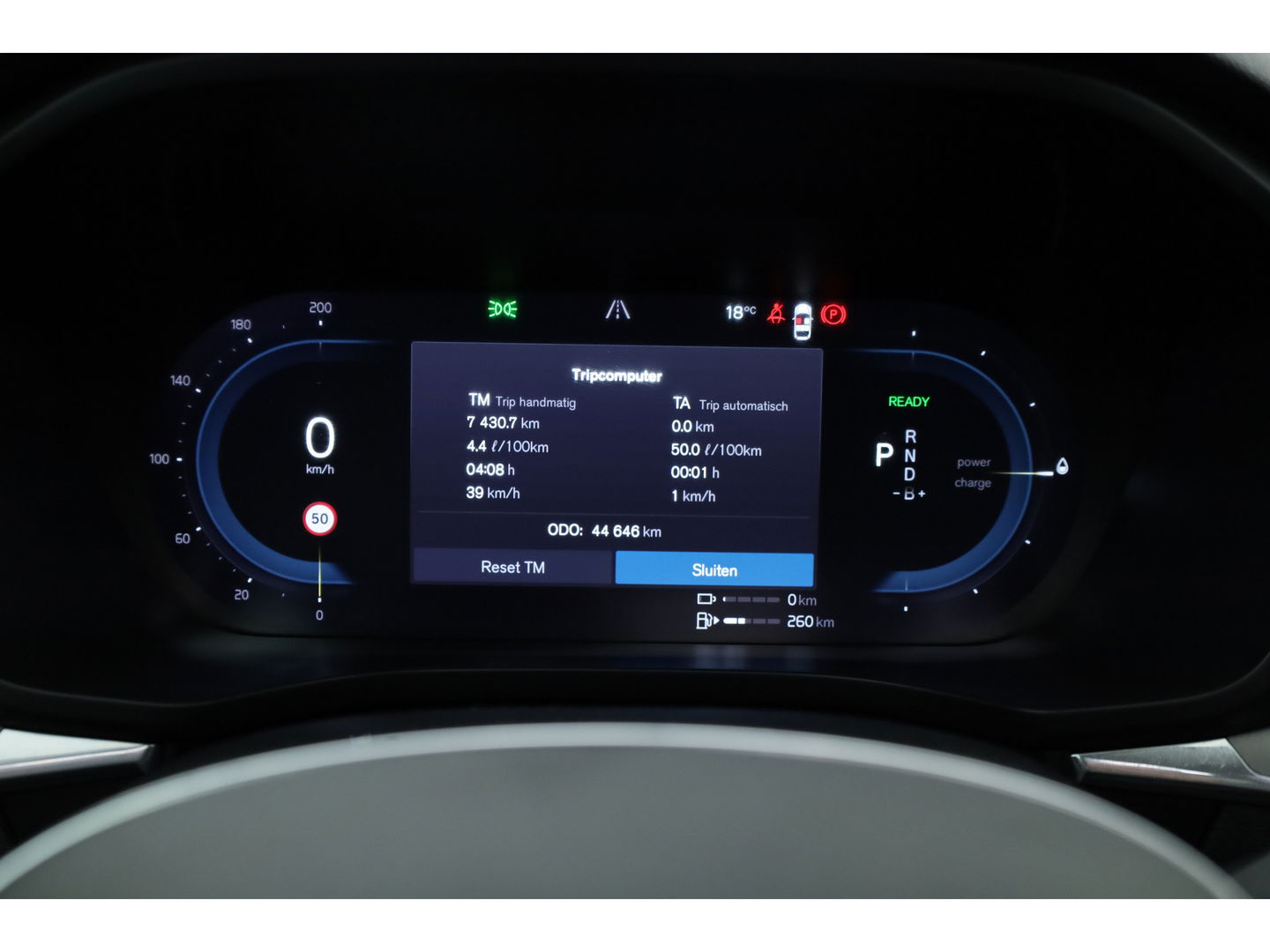 Volvo XC60 2.0 T6 Plug-in hybrid AWD Core | Pano | Pilot Assist | Blis | 4x Stoel- & stuurverw. | 19" | CarPlay |