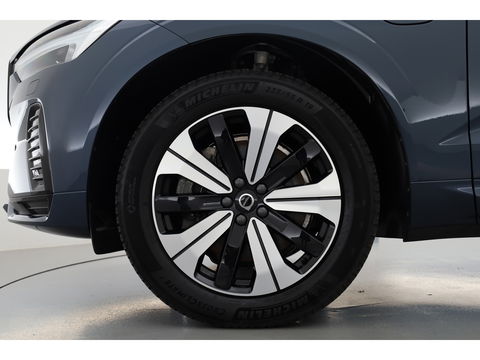 Volvo XC60 T8 Plug-in Hybrid Plus Dark | Pano | ACC | Blis | Elek. trekhaak | H&K | Elek. stoel+mem. | Stuur- & 4x stoelverw. |