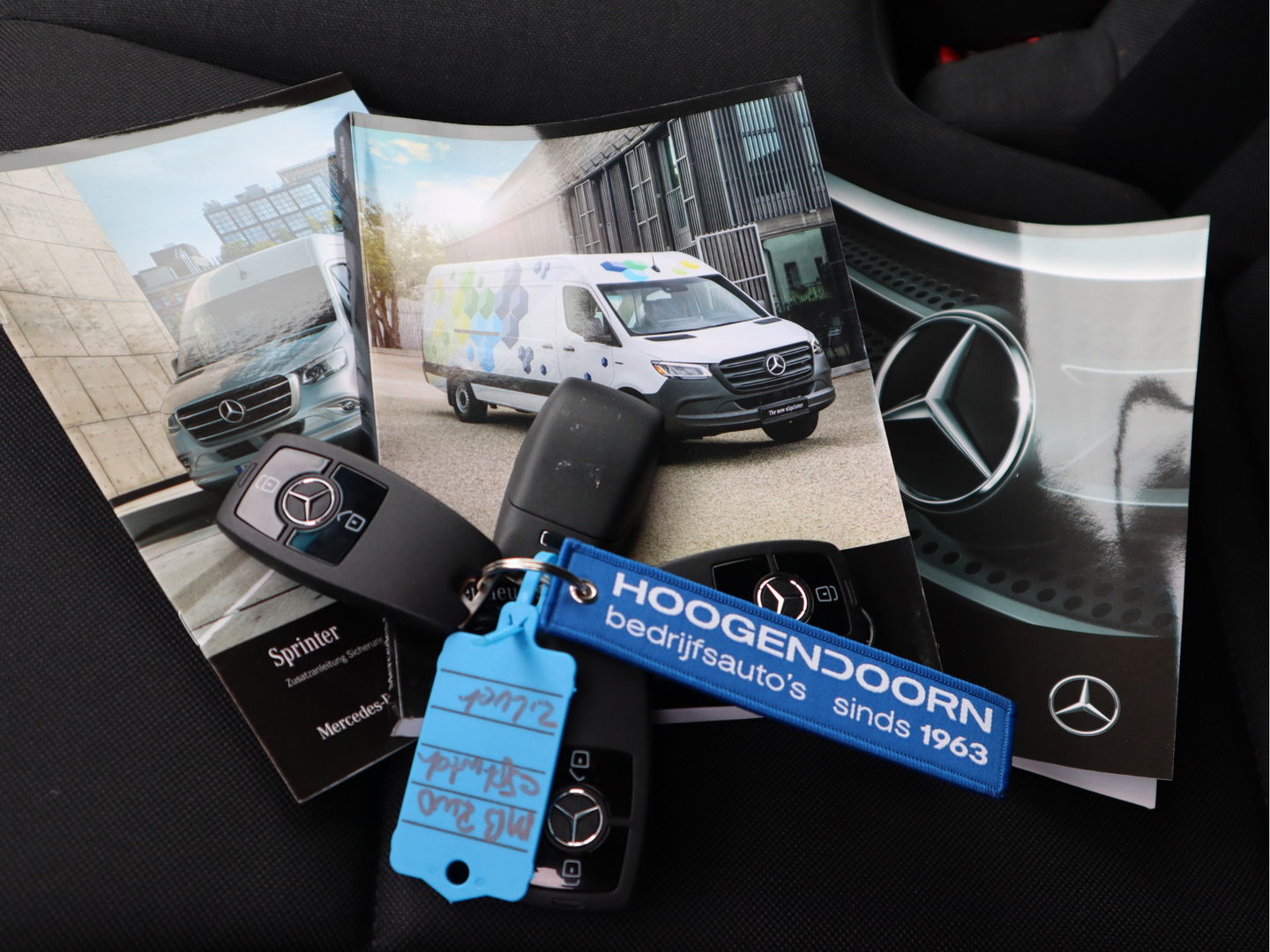 Mercedes-Benz eSprinter 314 RWD AC+DC Snelladen L2H2 New Model - 56 kWh - WLPT 181 km - LED