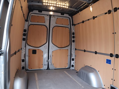 Mercedes-Benz eSprinter 314 RWD AC+DC Snelladen L2H2 New Model - 56 kWh - WLPT 181 km - LED