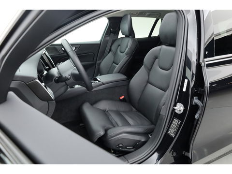 Volvo V60 2.0 T6 Plug-in hybrid AWD Plus Dark | Pano | 360 Camera | Elek trekhaak | H&K Audio | 4 stoel + stuurverw.|