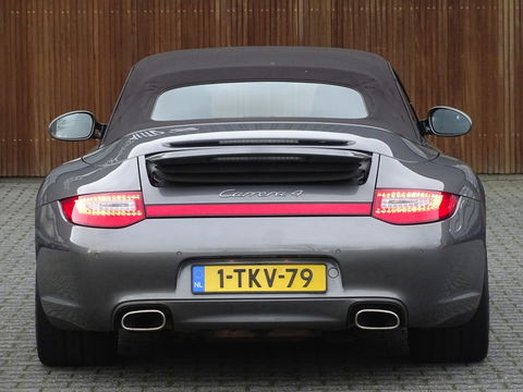 Porsche 911 Cabrio 3.6 Carrera 4 346PK PDK / PCM / LED