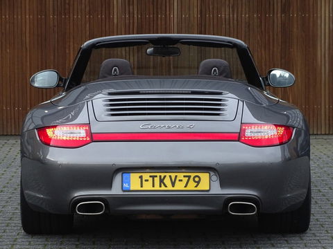 Porsche 911 Cabrio 3.6 Carrera 4 346PK PDK / PCM / LED