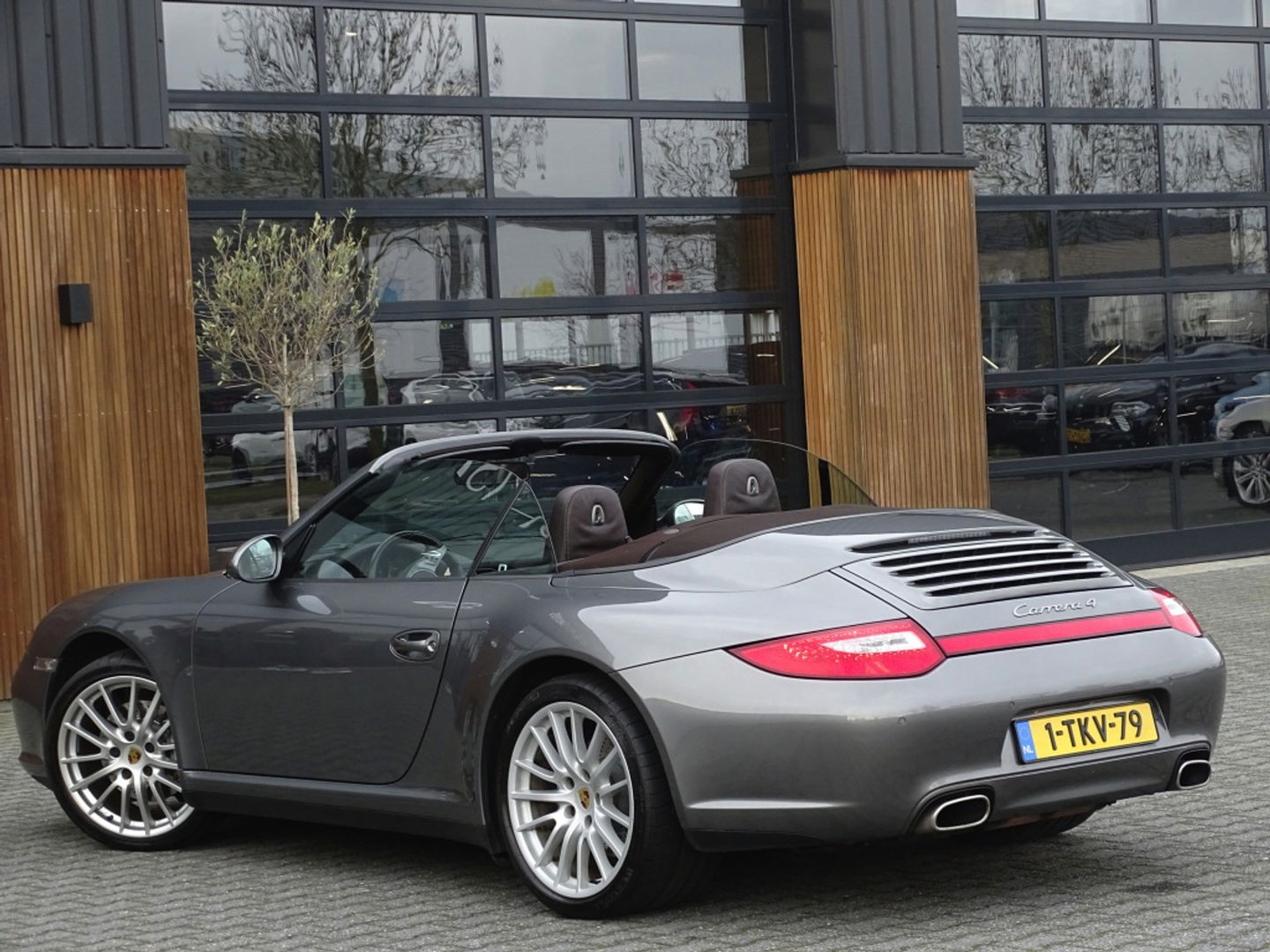 Porsche 911 Cabrio 3.6 Carrera 4 346PK PDK / PCM / LED
