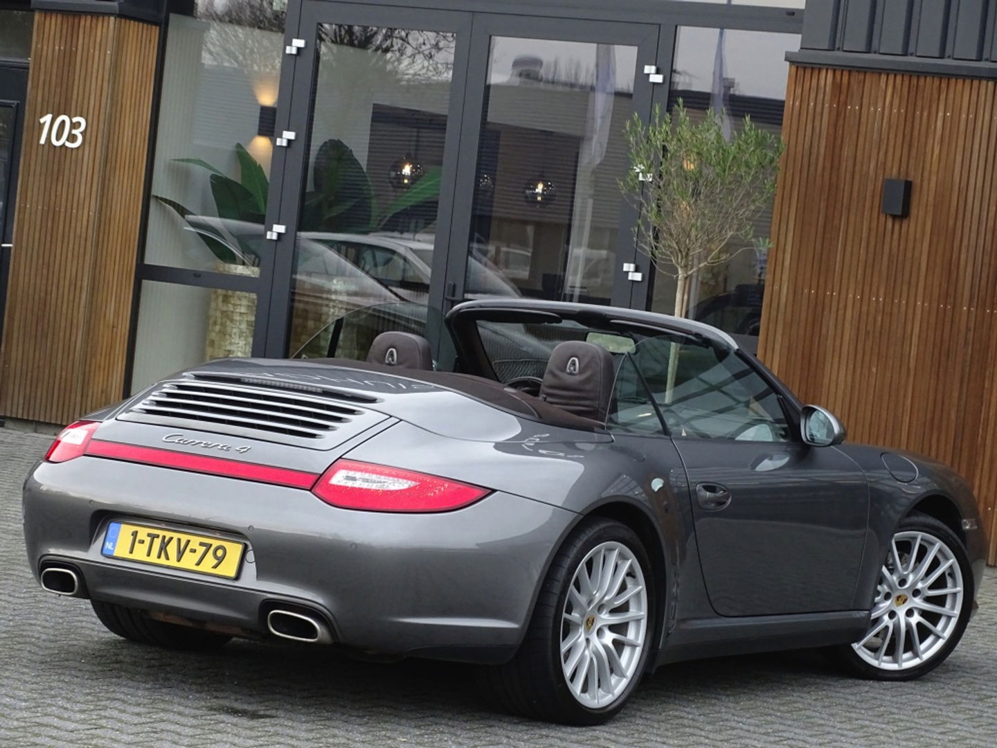 Porsche 911 Cabrio 3.6 Carrera 4 346PK PDK / PCM / LED