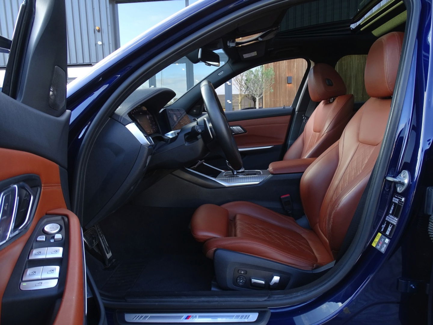 BMW 3-serie 330e 292PK / M-Sport / Individual / Laser / Harman Kardon