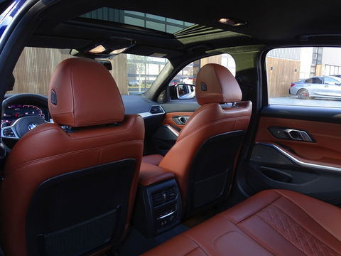 BMW 3-serie 330e 292PK / M-Sport / Individual / Laser / Harman Kardon