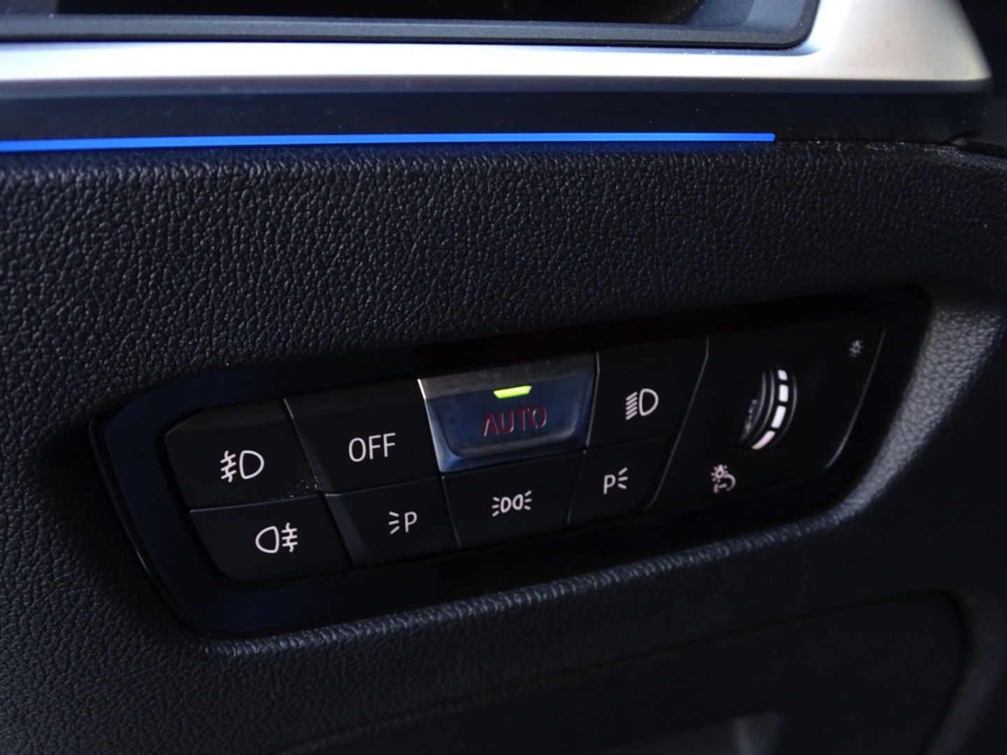 BMW 3-serie 330e 292PK / M-Sport / Individual / Laser / Harman Kardon