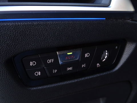 BMW 3-serie 330e 292PK / M-Sport / Individual / Laser / Harman Kardon