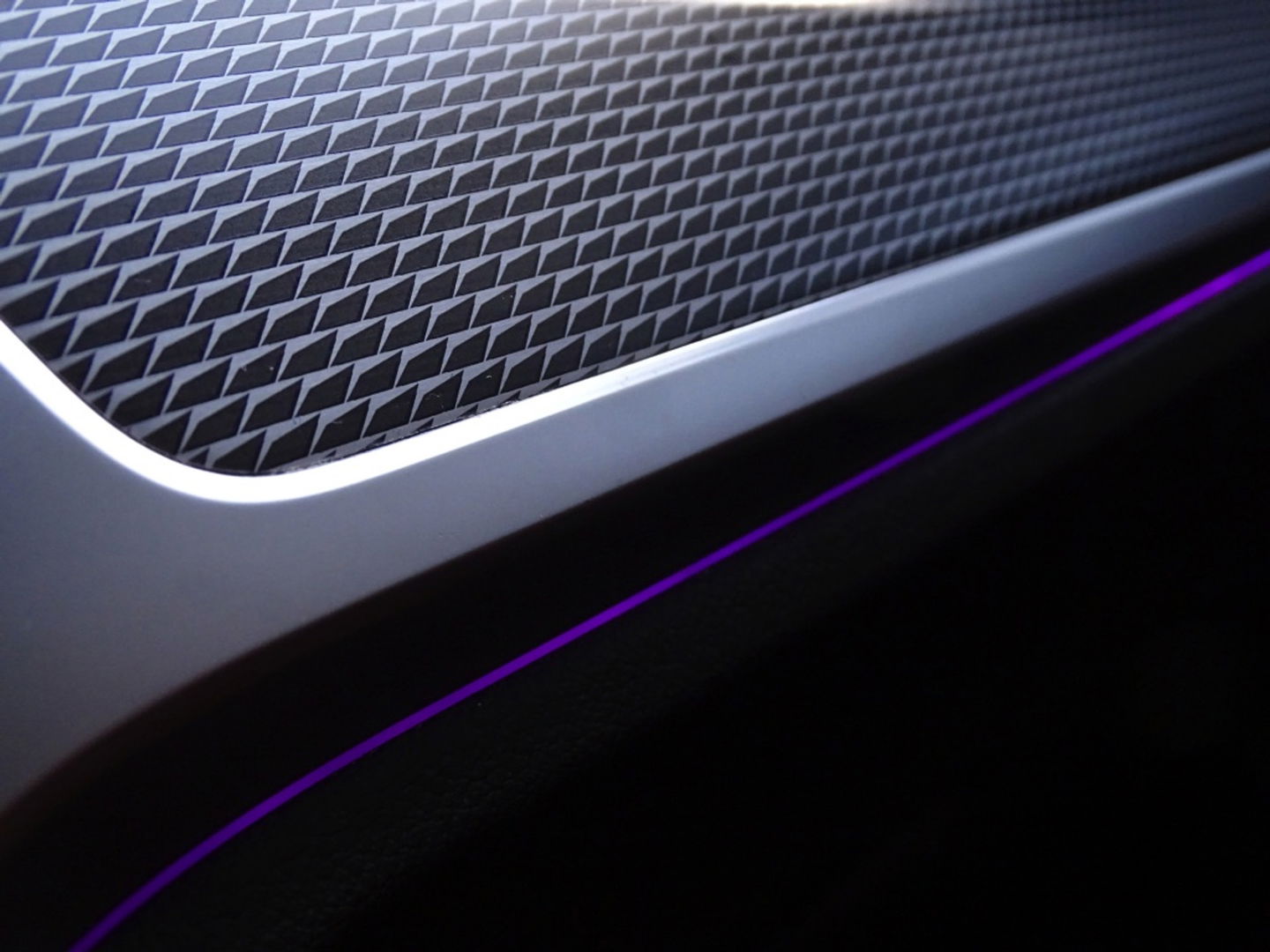 BMW 3-serie 330e 292PK / M-Sport / Individual / Laser / Harman Kardon