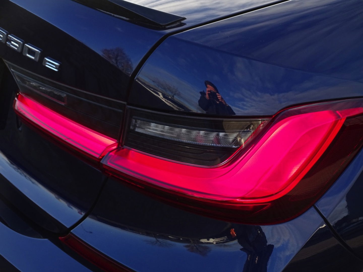 BMW 3-serie 330e 292PK / M-Sport / Individual / Laser / Harman Kardon