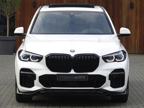 BMW X5 45e 394PK X-drive M-Sport / B&W / Individual / Laser / Trekhaak