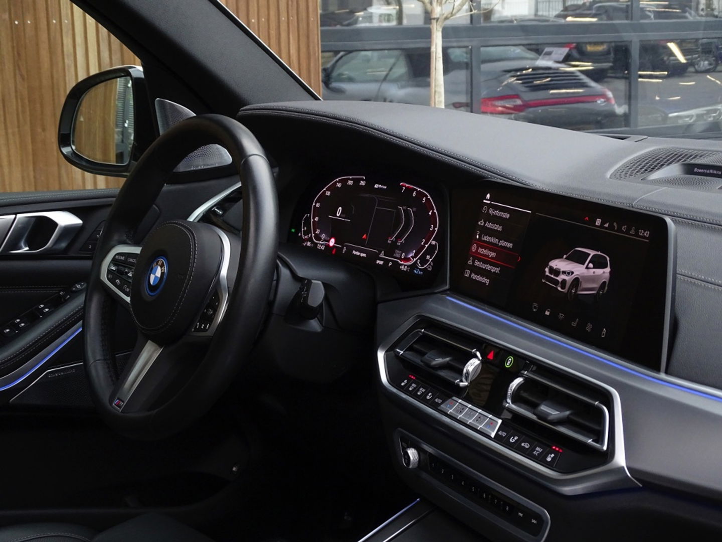 BMW X5 45e 394PK X-drive M-Sport / B&W / Individual / Laser / Trekhaak