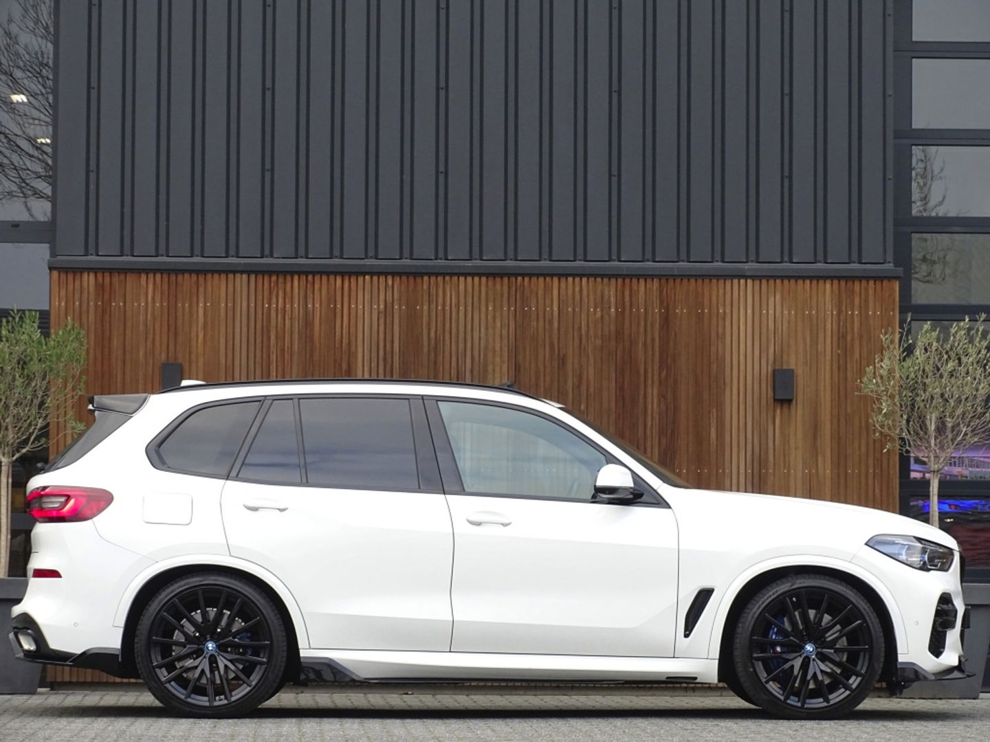 BMW X5 45e 394PK X-drive M-Sport / B&W / Individual / Laser / Trekhaak