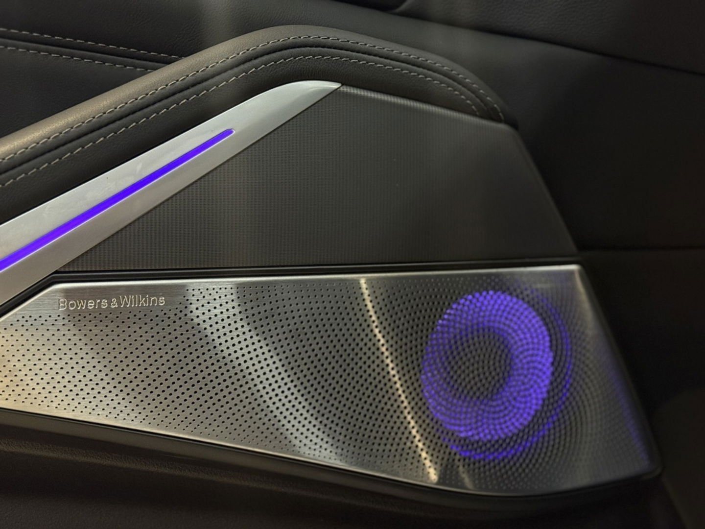 BMW X5 45e 394PK X-drive M-Sport / B&W / Individual / Laser / Trekhaak