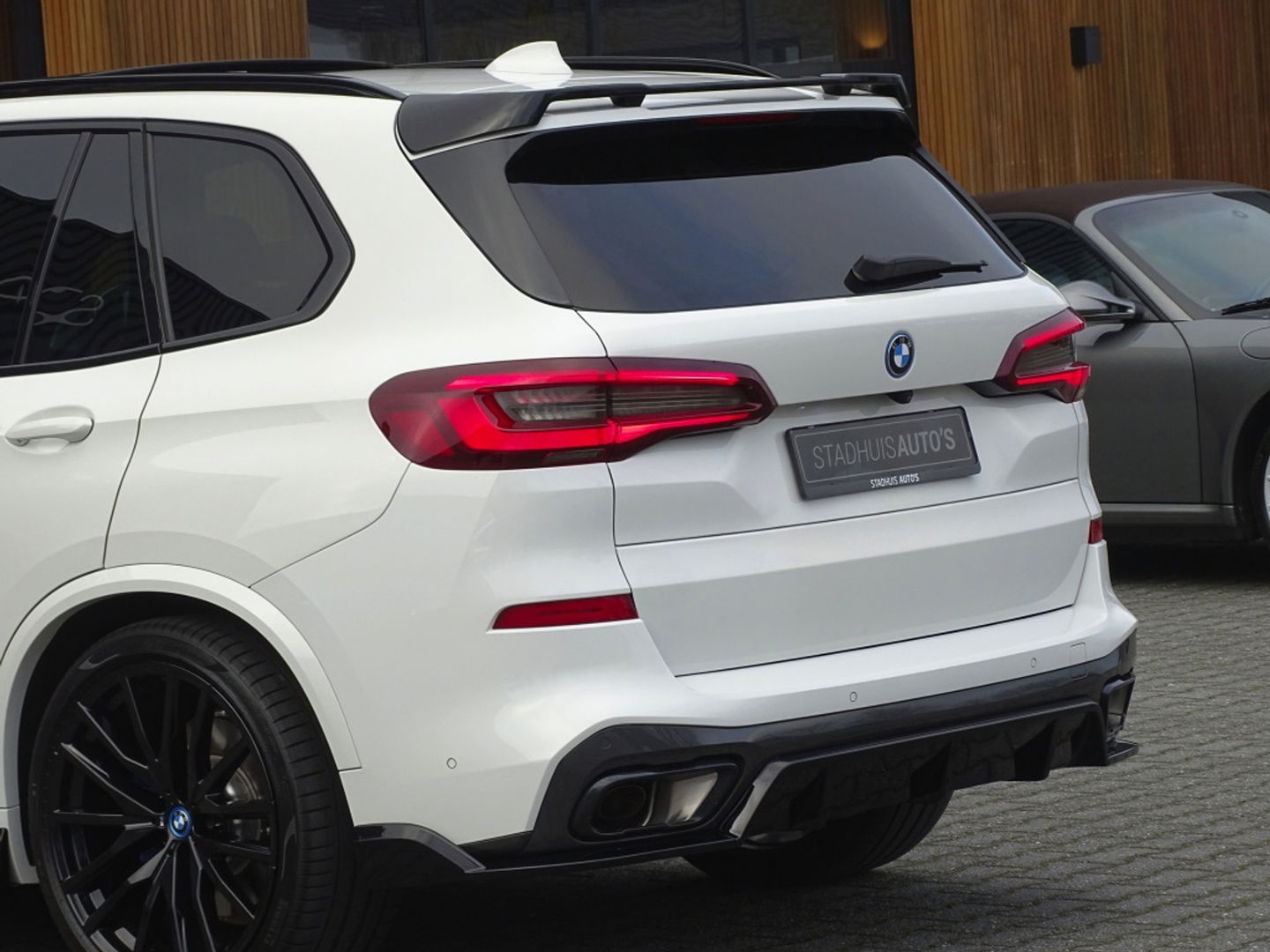 BMW X5 45e 394PK X-drive M-Sport / B&W / Individual / Laser / Trekhaak
