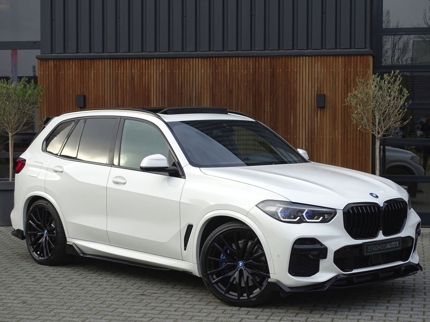 BMW X5 45e 394PK X-drive M-Sport / B&W / Individual / Laser / Trekhaak