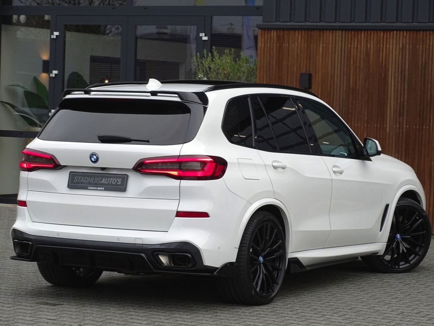 BMW X5 45e 394PK X-drive M-Sport / B&W / Individual / Laser / Trekhaak