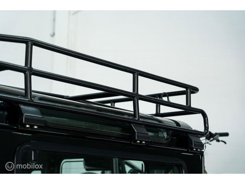 Land Rover Defender 90 SW geel kenteken