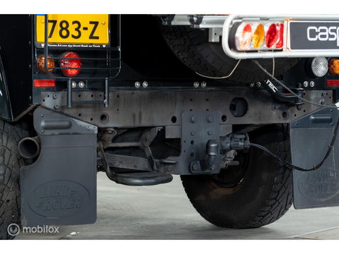 Land Rover Defender 90 SW geel kenteken