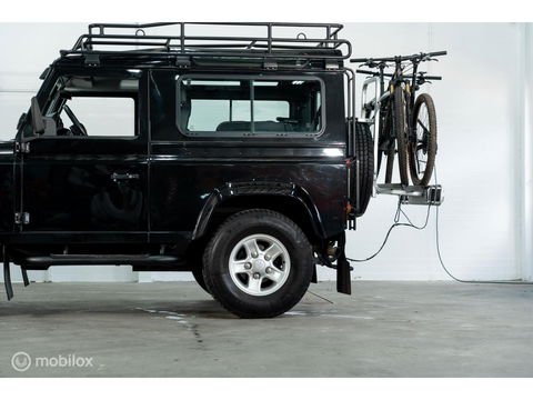 Land Rover Defender 90 SW geel kenteken