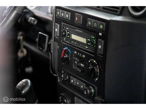 Land Rover Defender 90 SW geel kenteken