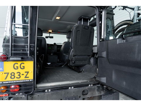 Land Rover Defender 90 SW geel kenteken