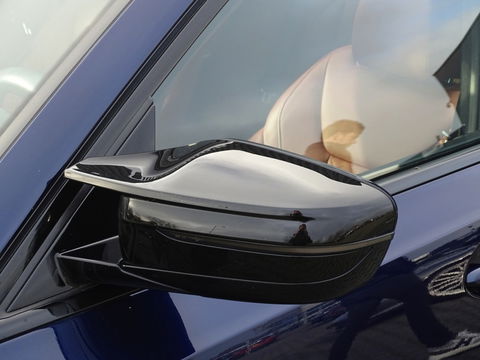 BMW 3-serie 330e 292PK / M-Sport / Individual / Laser / Harman Kardon