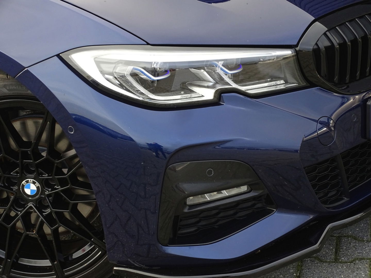 BMW 3-serie 330e 292PK / M-Sport / Individual / Laser / Harman Kardon