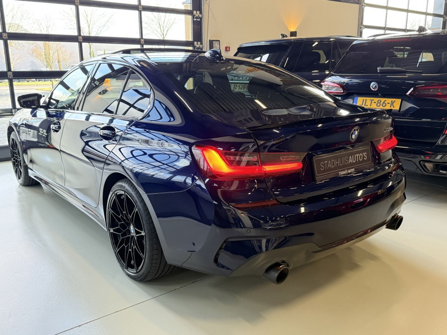 BMW 3-serie 330e 292PK / M-Sport / Individual / Laser / Harman Kardon