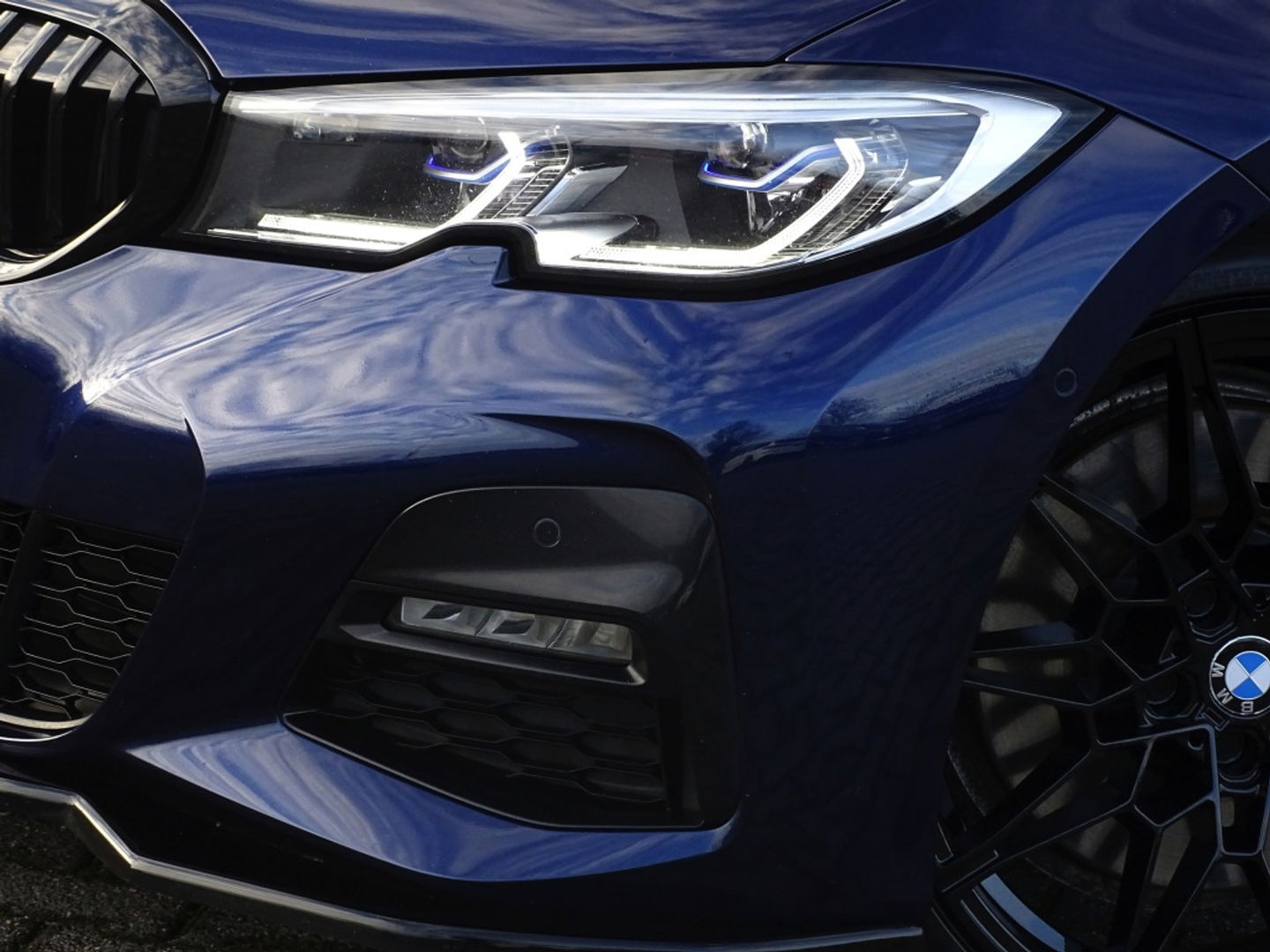 BMW 3-serie 330e 292PK / M-Sport / Individual / Laser / Harman Kardon