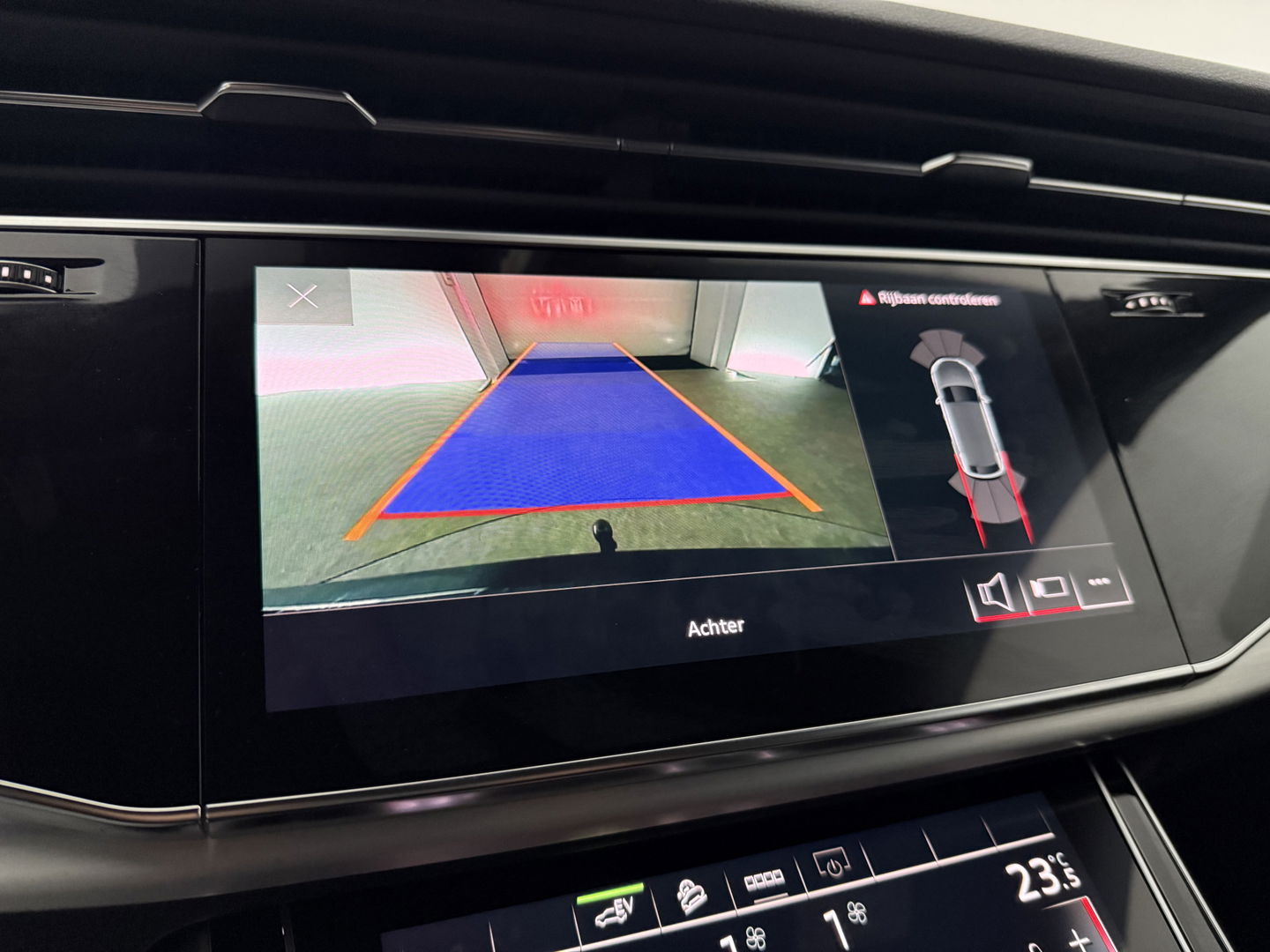 Audi Q8 55 TFSI e Quattro 422PK S-Line | SOH 91% | Virtual | Sfeer | Camera | Stoel/Stuur verw. | Adap. Cruise | Trekh. | Carplay | Keyless | NAP