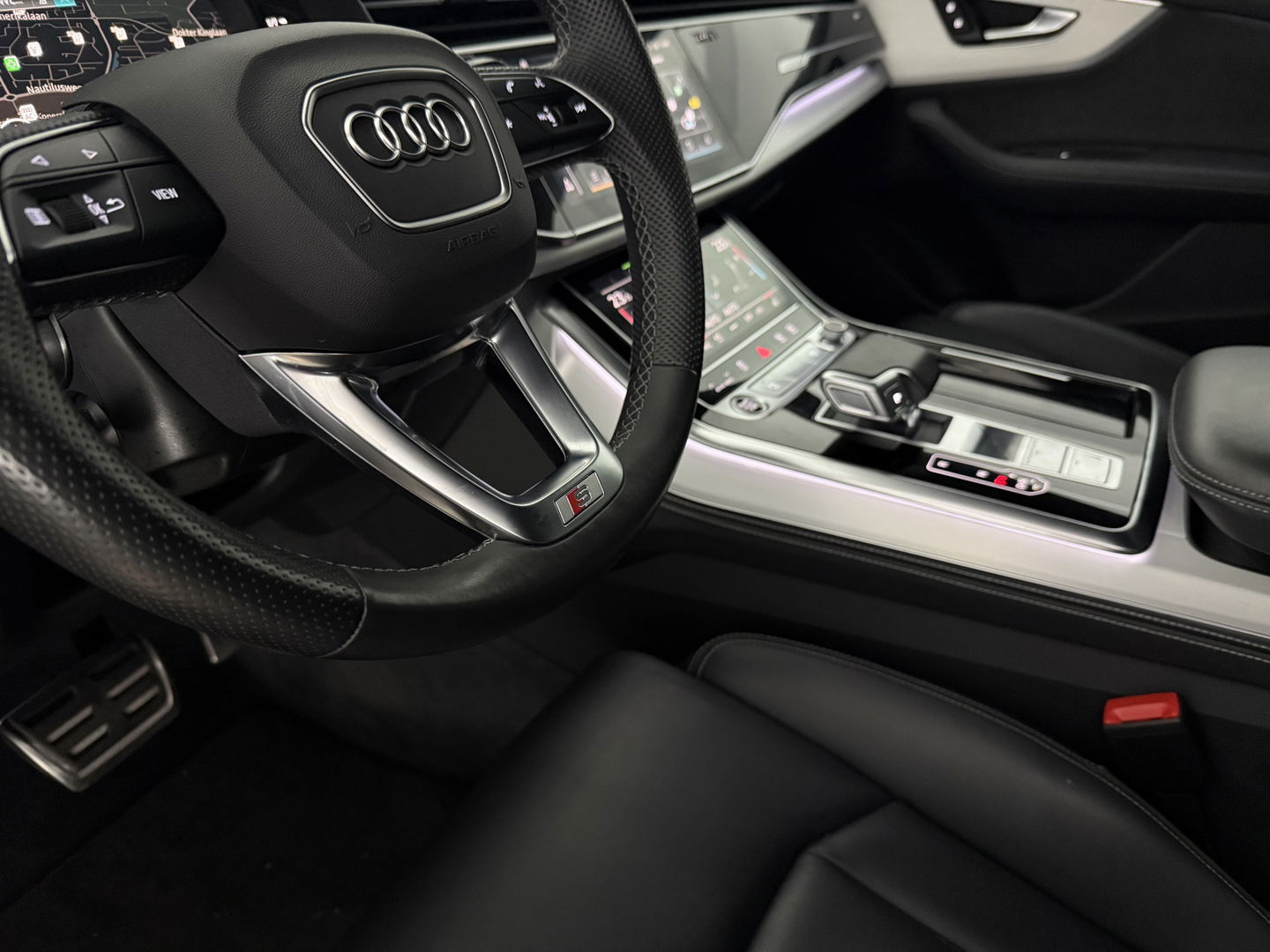 Audi Q8 55 TFSI e Quattro 422PK S-Line | SOH 91% | Virtual | Sfeer | Camera | Stoel/Stuur verw. | Adap. Cruise | Trekh. | Carplay | Keyless | NAP